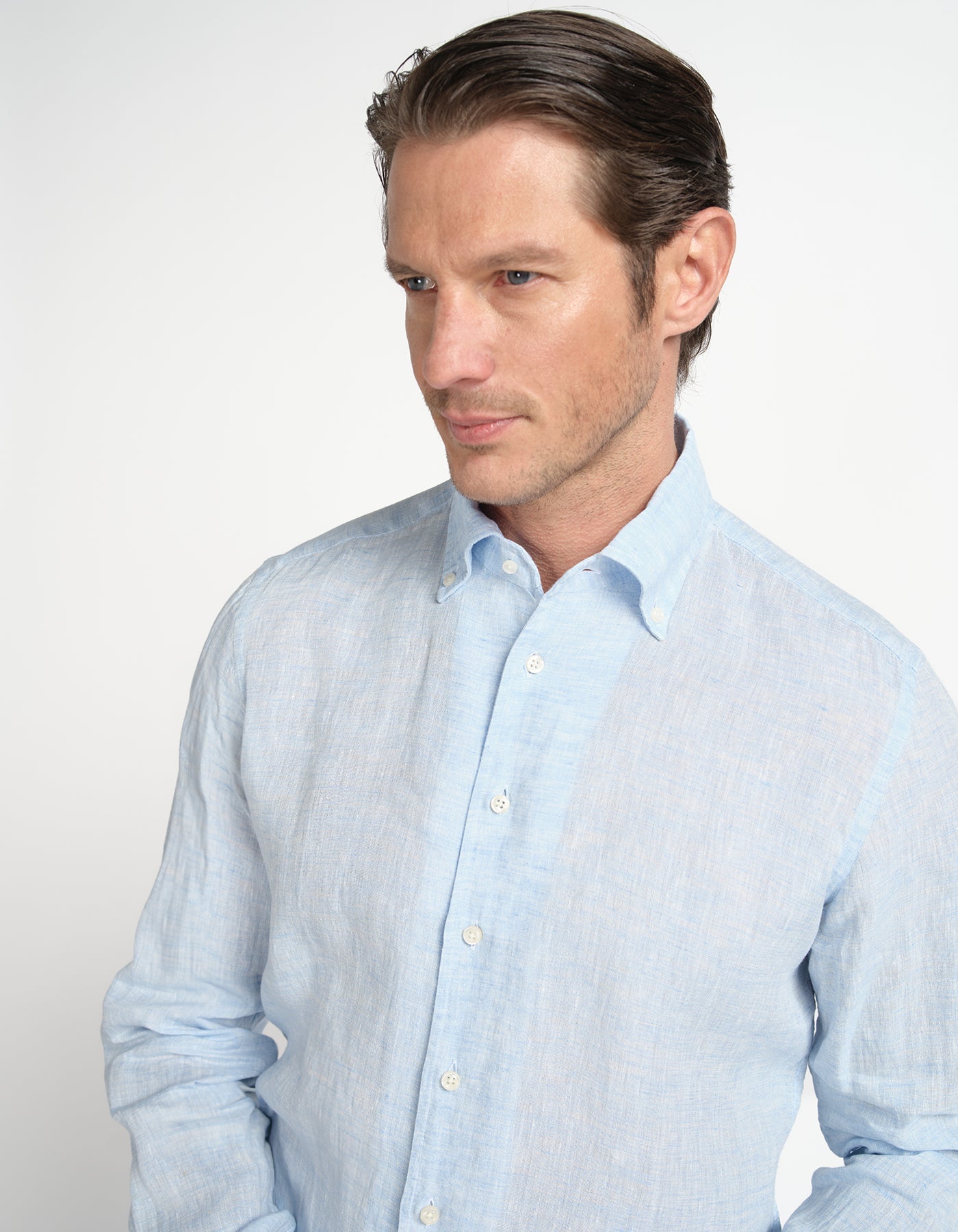 Chemise en Lin à Col Boutonné